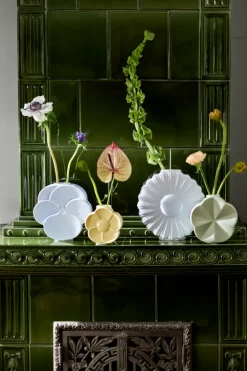 Smørblomst Vase H11.5 cm